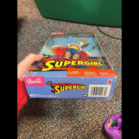2003 MATTEL BARBIE as SUPERGIRL - Picture 7 of 10
